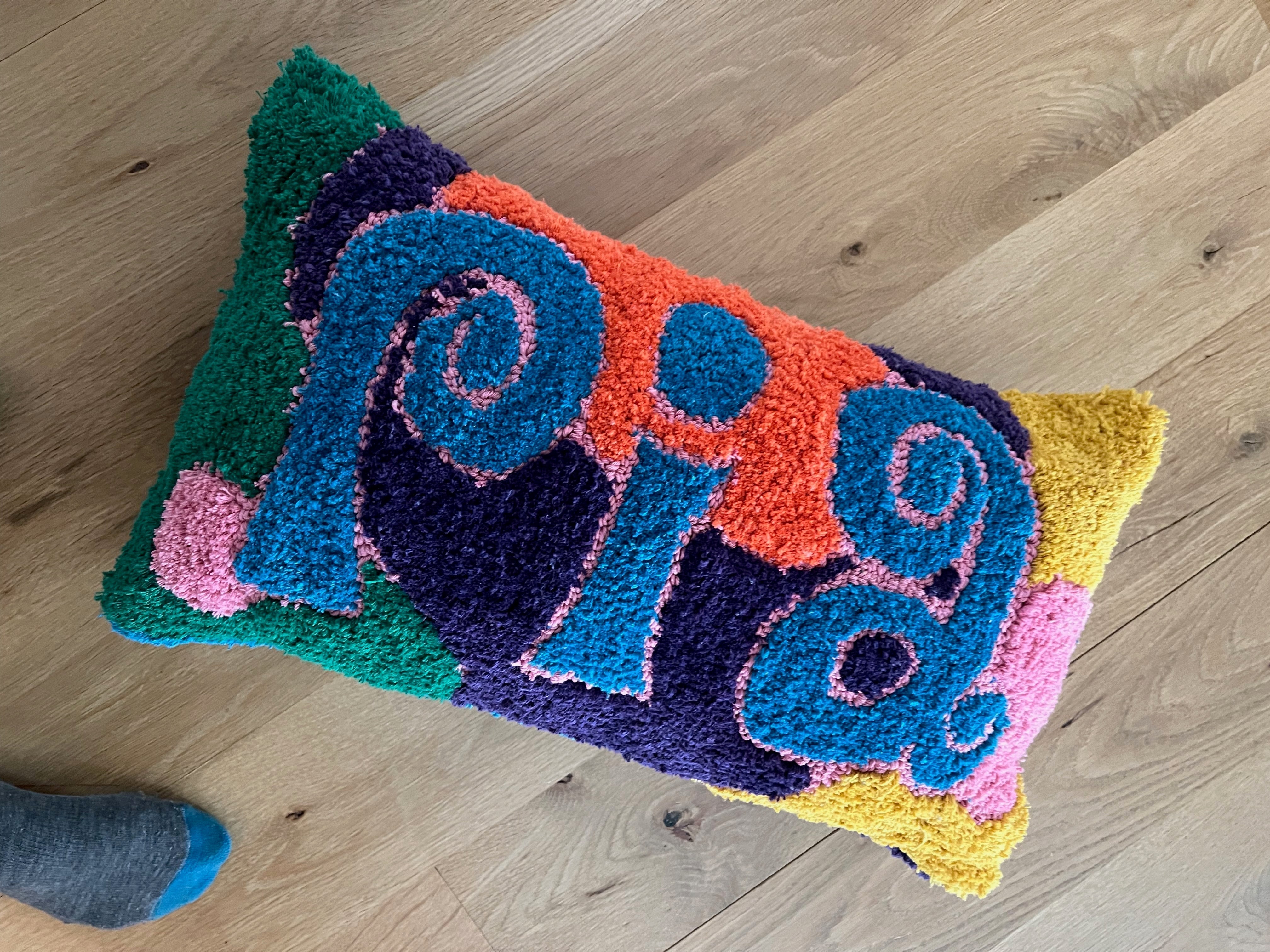 A Pillow for Pia
